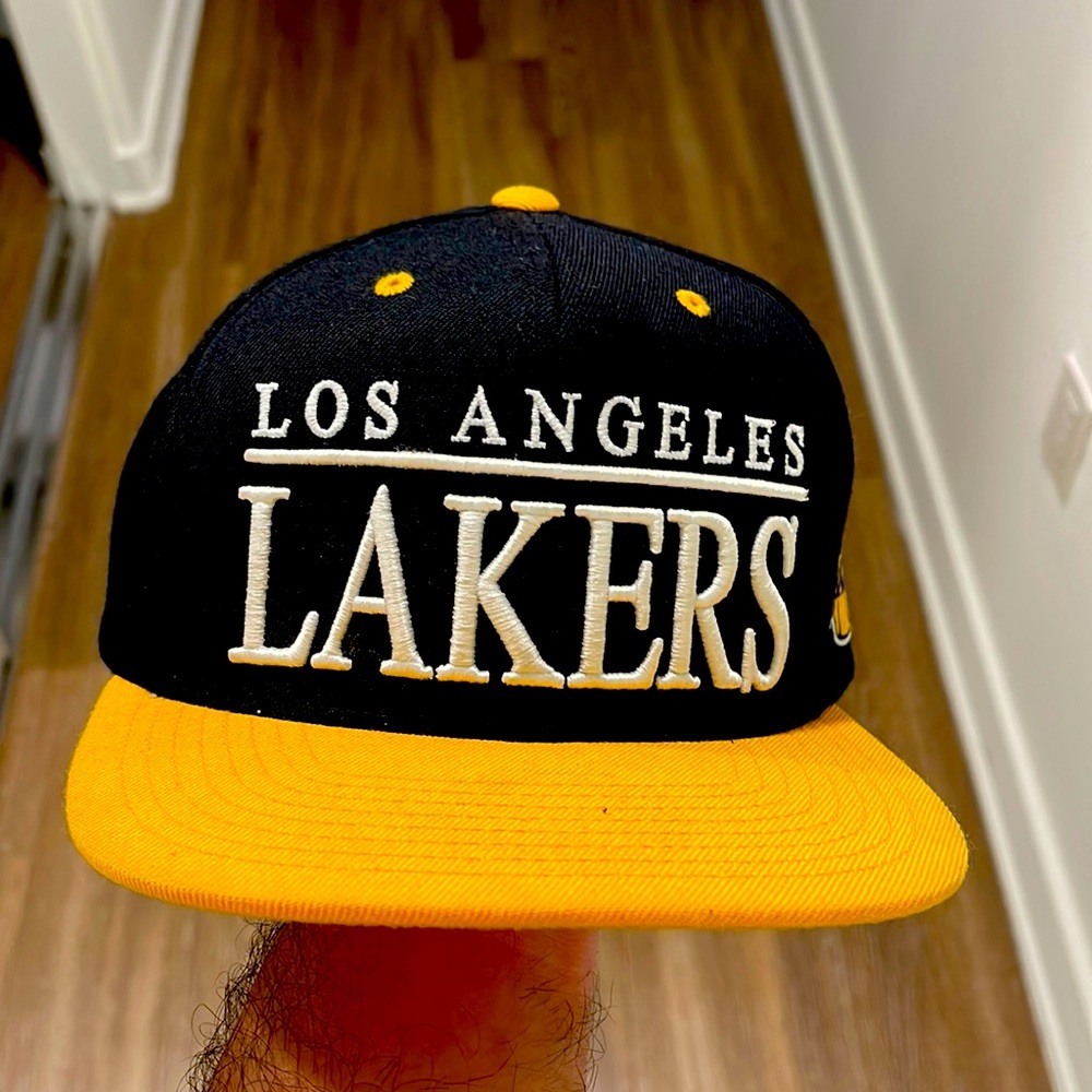 MITCHELL & NESS LAKERS HAT